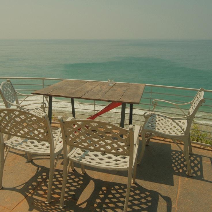 Family terraces and cafés for calm evenings in Lisbon